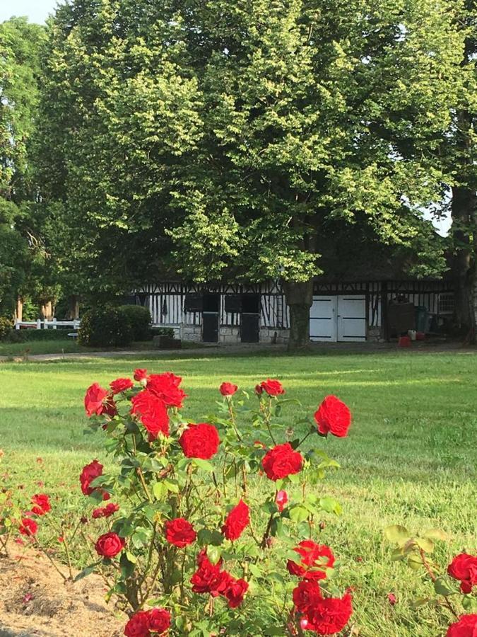 La Gloriette Gite Situe Dans La Propriete Dun Magnifique Manoir Vatteville Zewnętrze zdjęcie